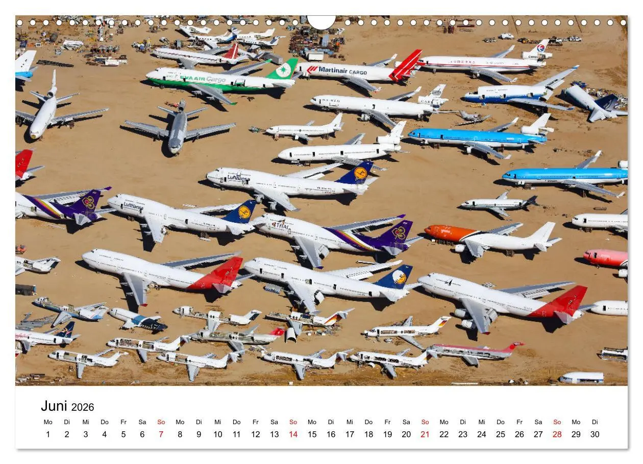 Bild: 9783457611500 | GROUNDED (Wandkalender 2026 DIN A3 quer), CALVENDO Monatskalender