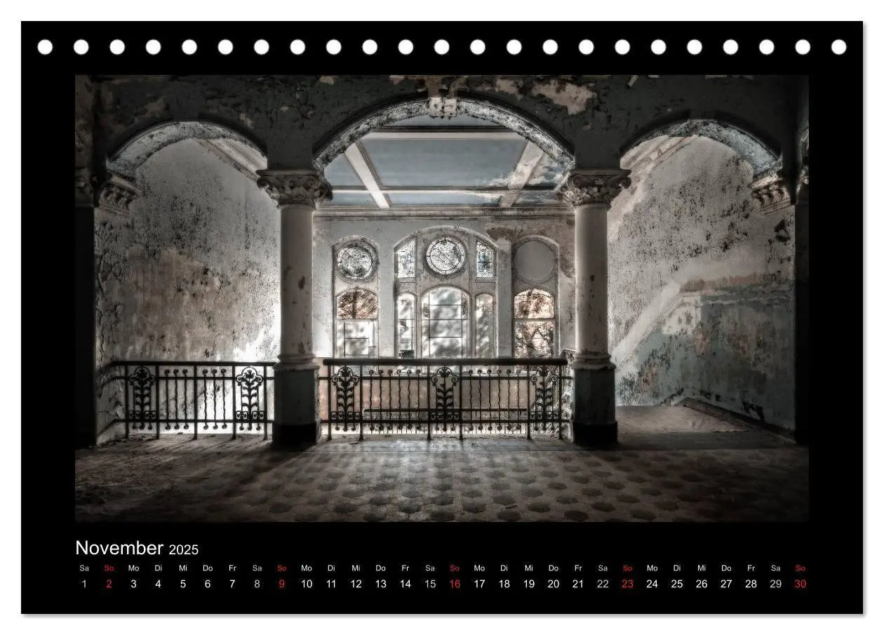 Bild: 9783435674800 | Lost Places - vergessene orte vergessener glanz (Tischkalender 2025...
