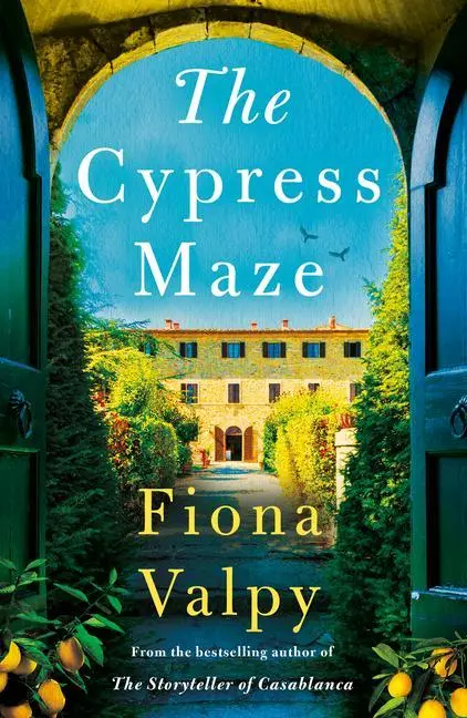 Cover: 9781542035200 | The Cypress Maze | Fiona Valpy | Taschenbuch | Kartoniert / Broschiert