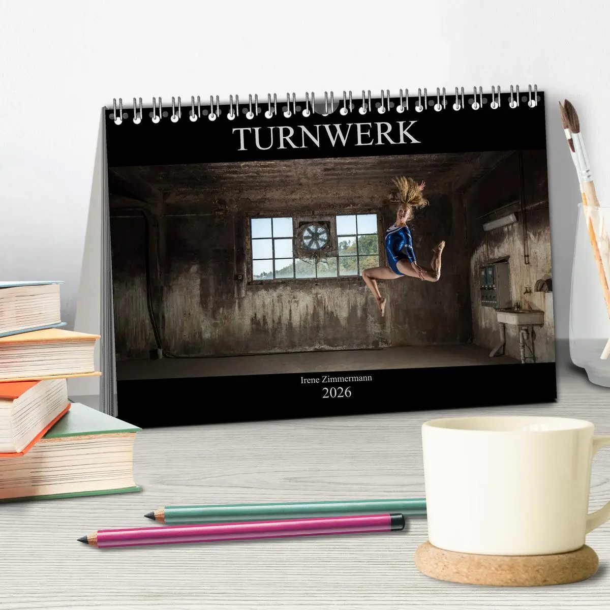 Bild: 9783457750001 | Turnwerk (Tischkalender 2026 DIN A5 quer), CALVENDO Monatskalender