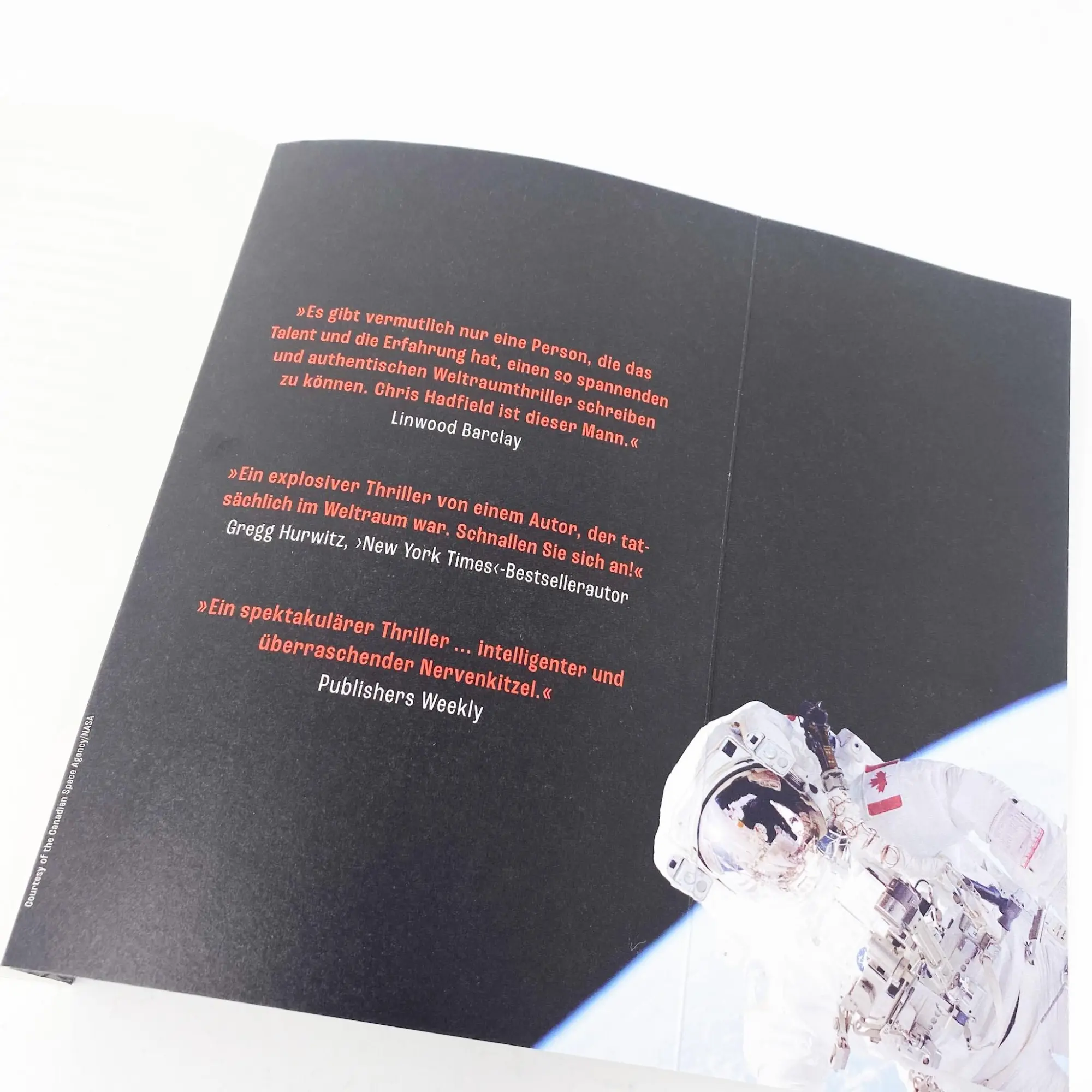 Bild: 9783423220101 | Die Apollo-Morde | Thriller | Chris Hadfield | Taschenbuch | 640 S.