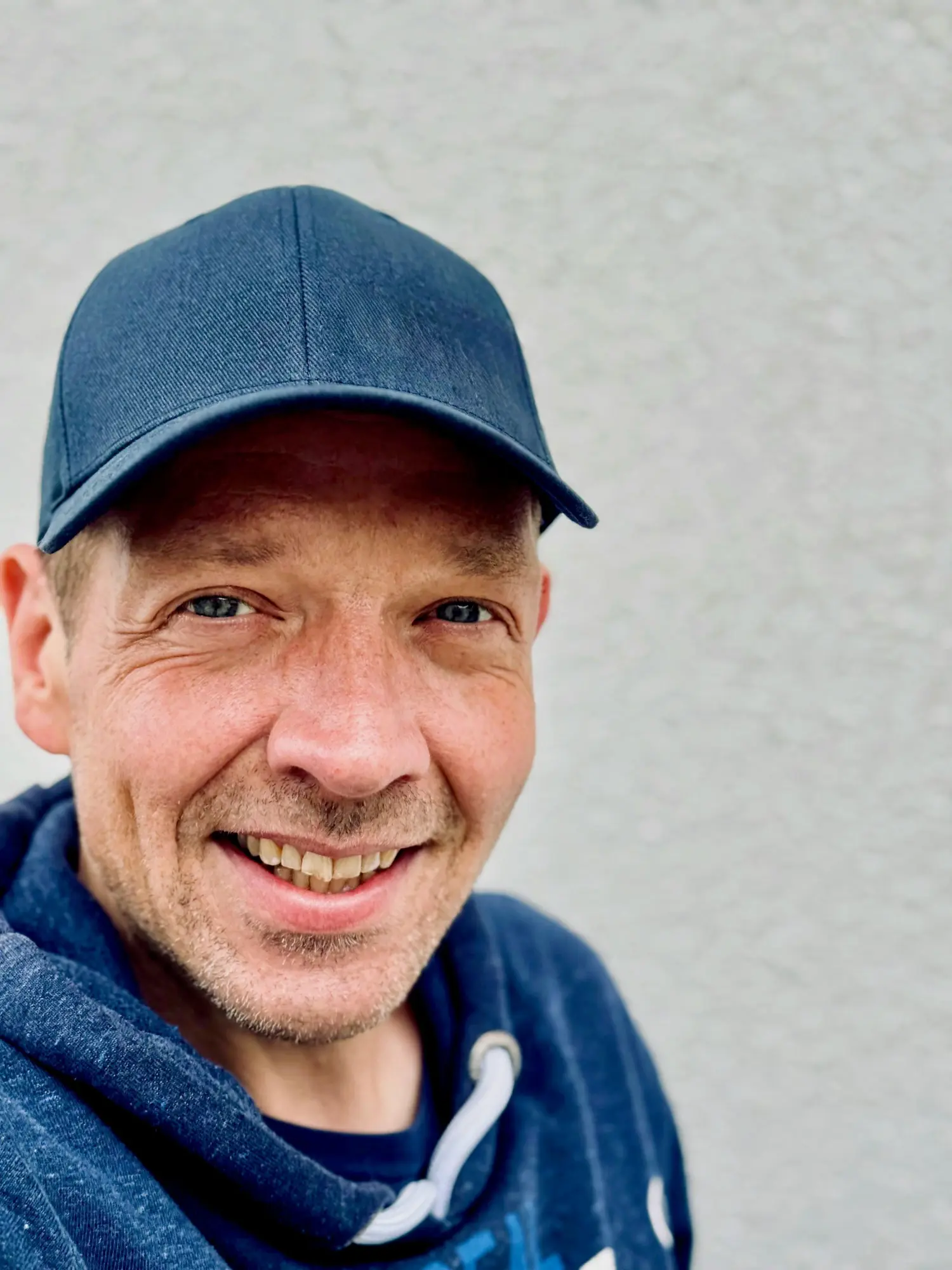 Autor: 9783689570101 | Hilfe, mein Kind hat KI! | Markus Eisele | Taschenbuch | 186 S. | 2026