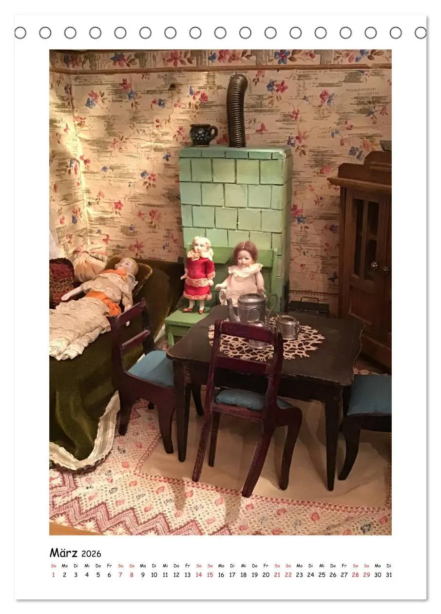 Bild: 9783516393101 | Alte Puppenzimmer (Tischkalender 2026 DIN A5 hoch), CALVENDO...