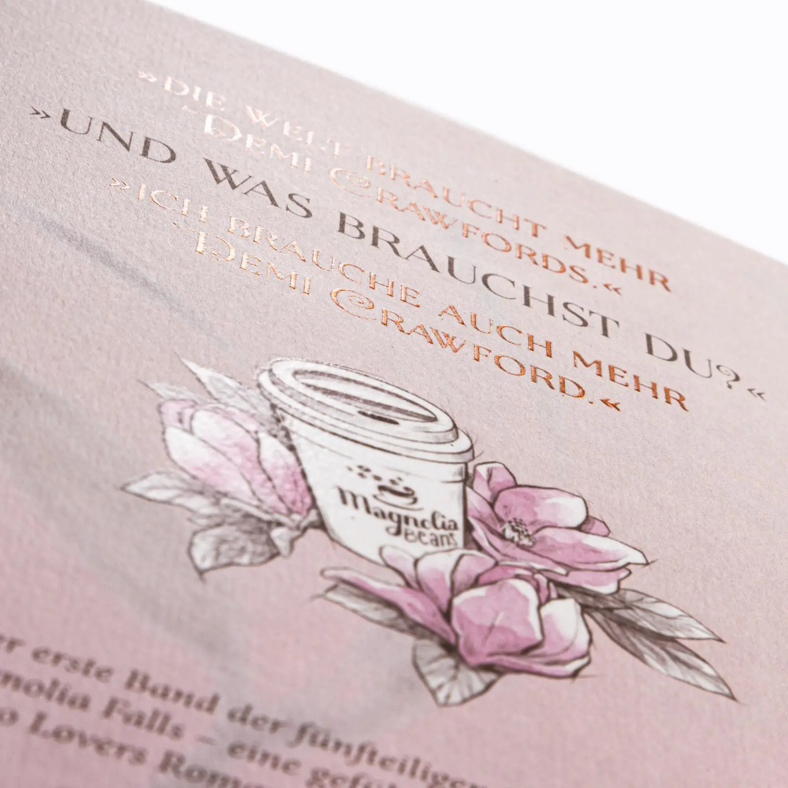 Bild: 9783551586001 | Magnolia Falls 1: Loving Romeo | Laura Pavlov | Taschenbuch | 416 S.