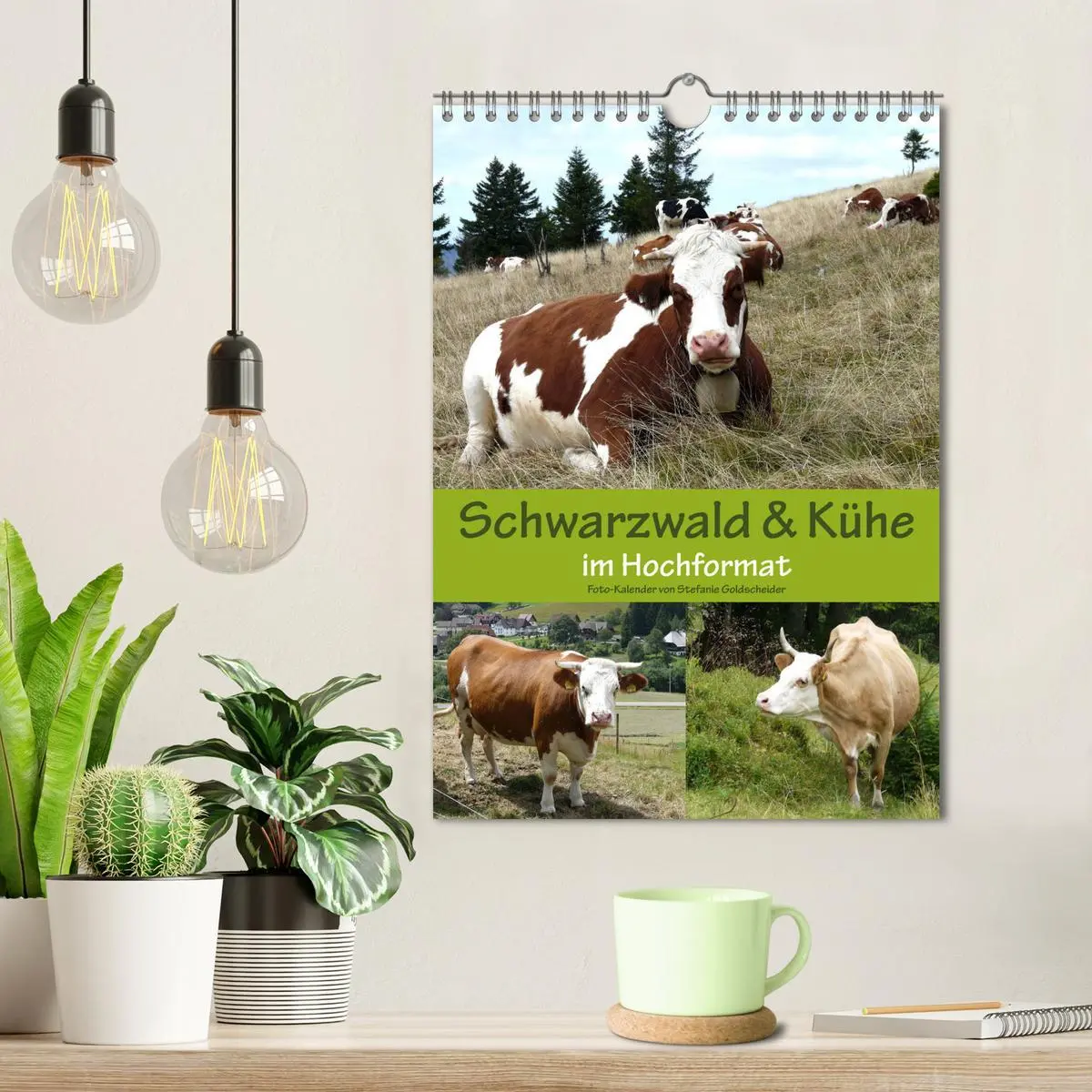Bild: 9783516438901 | Schwarzwald und Kühe im Hochformat (Wandkalender 2026 DIN A4 hoch),...