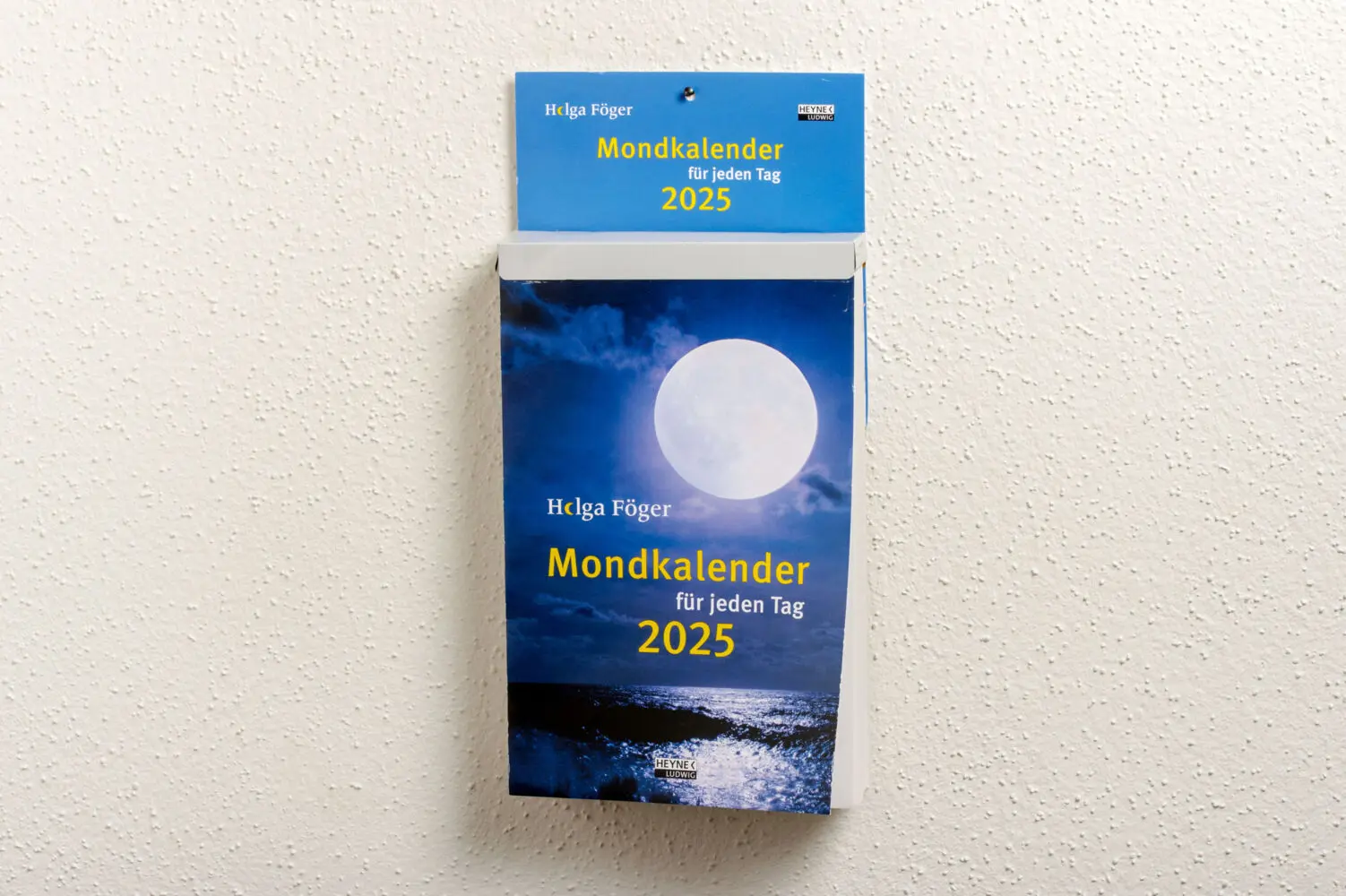 Bild: 9783453239401 | Mondkalender für jeden Tag 2025 | Helga Föger | Kalender | Kalender