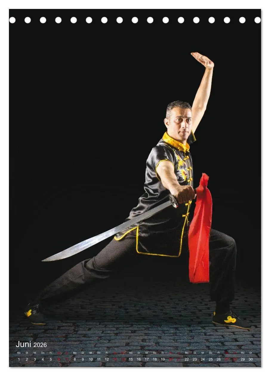 Bild: 9783516459401 | Kung Fu, Martial Art (Tischkalender 2026 DIN A5 hoch), CALVENDO...