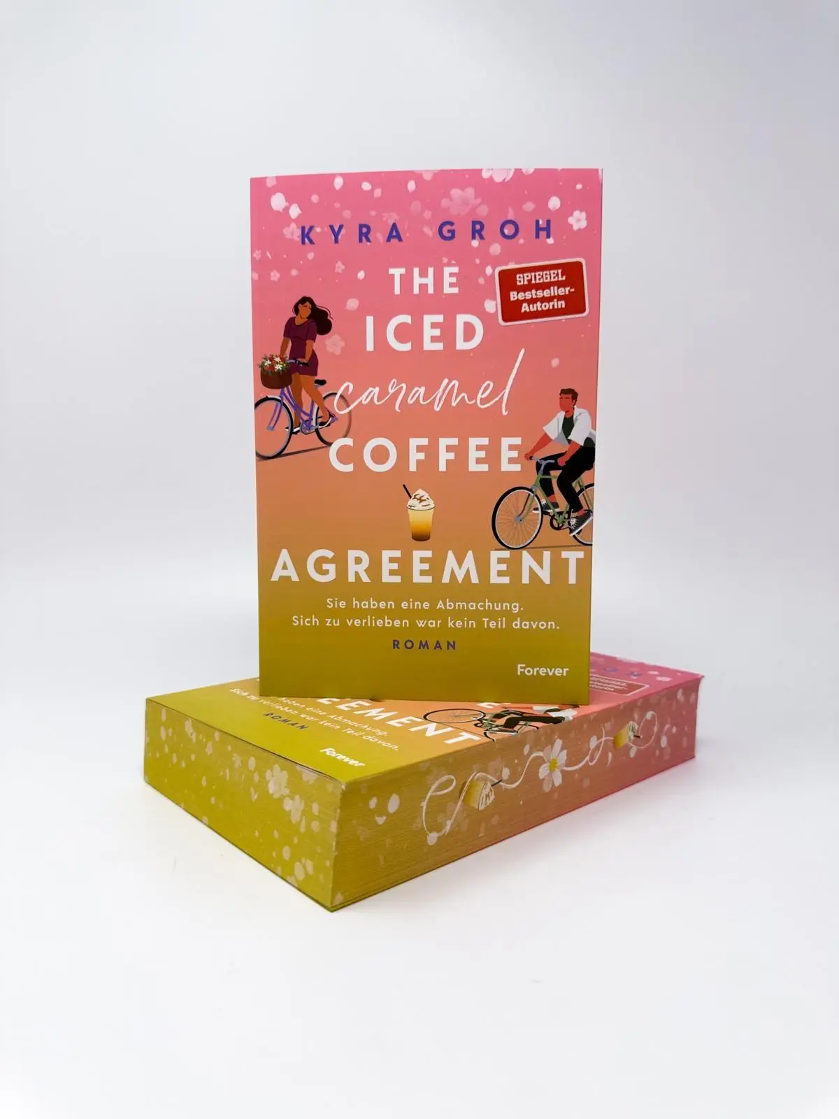 Bild: 9783989780002 | The Iced Caramel Coffee Agreement | Kyra Groh | Taschenbuch | 496 S.