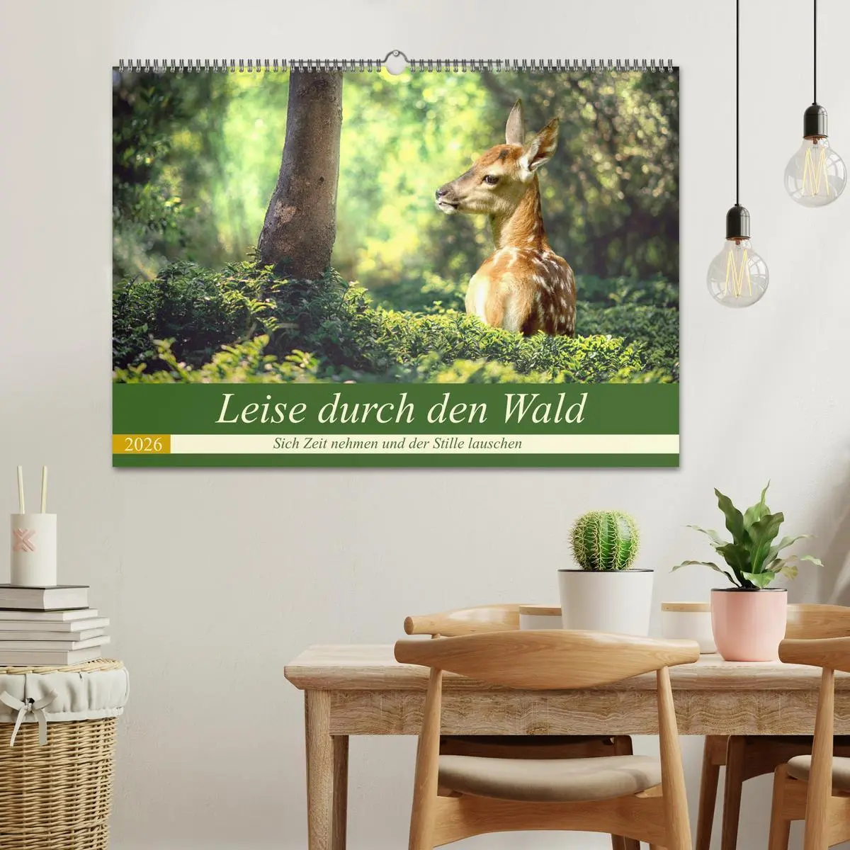 Bild: 9783457743102 | Leise durch den Wald. Sich Zeit nehmen und der Stille lauschen...