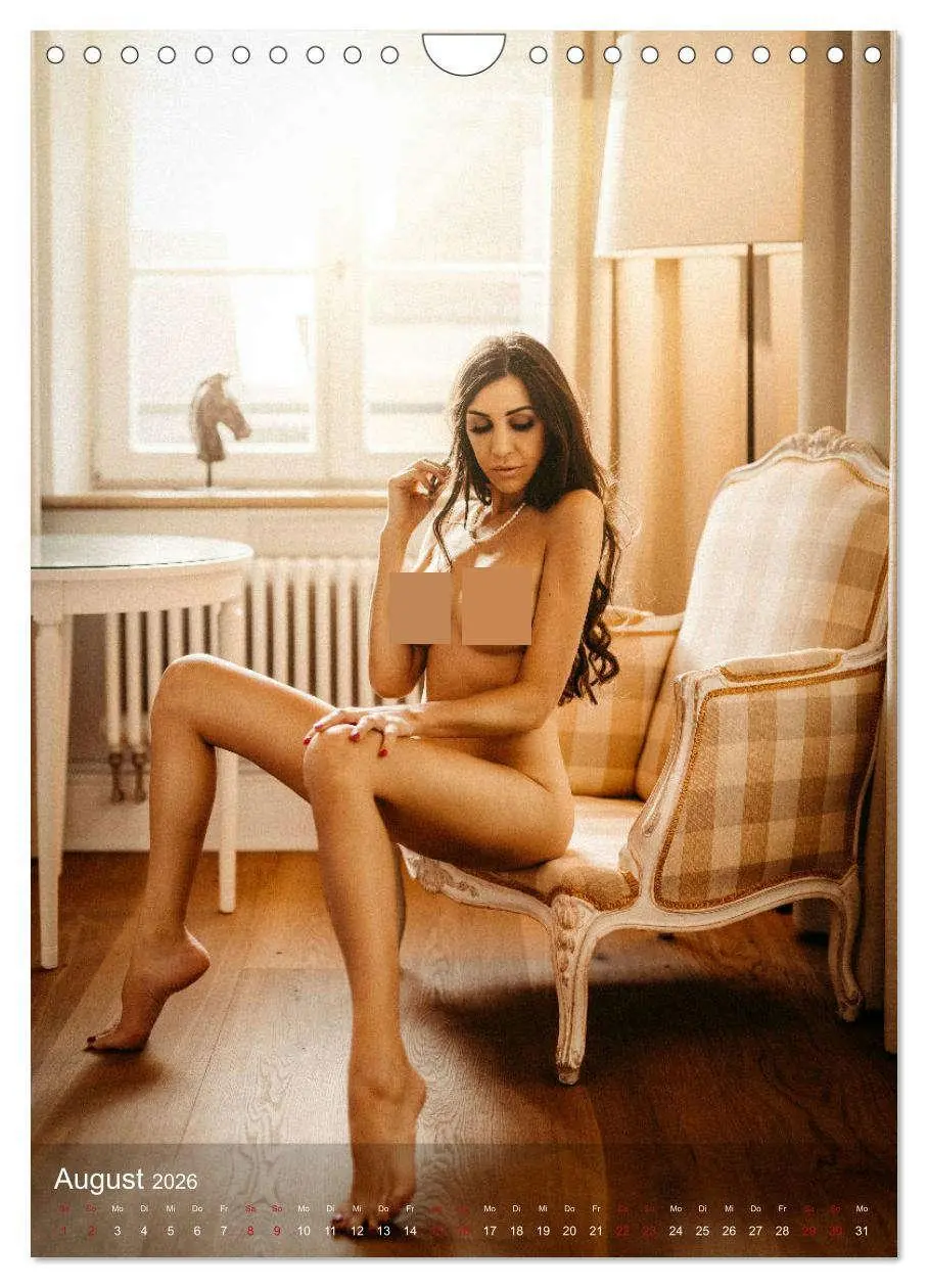 Bild: 9783516335002 | Nadine - Erotic Dream Girl (Wandkalender 2026 DIN A4 hoch),...
