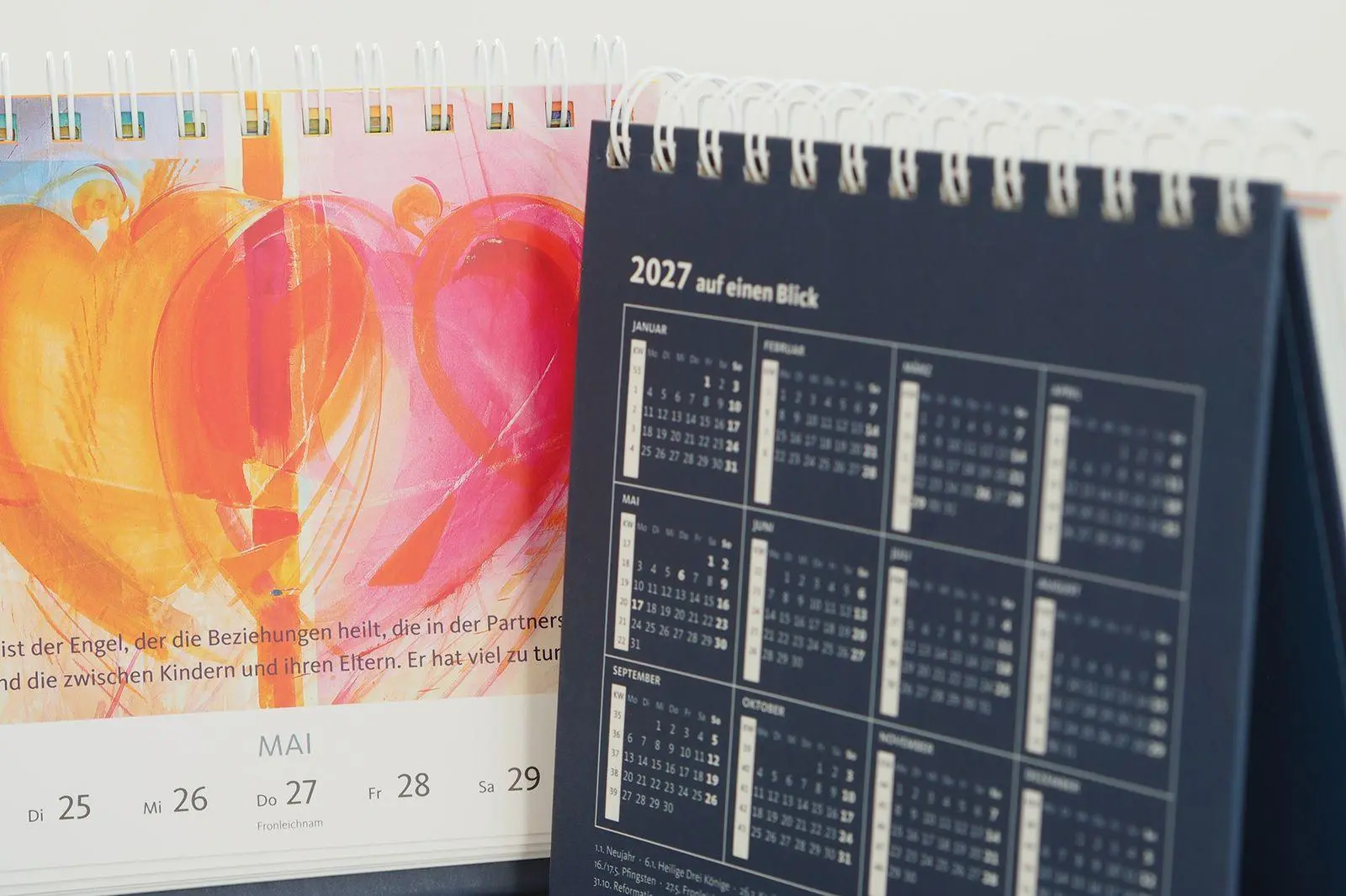 Bild: 4251693905202 | Wochenkalender 2027: Mit Engeln unterwegs | Anselm Grün (u. a.) | 2027