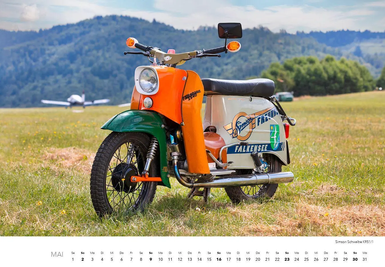Bild: 9783960585602 | Simson Schwalbe 2027 Kalender | Zwei Takte Glück, zwölf Monate Freude