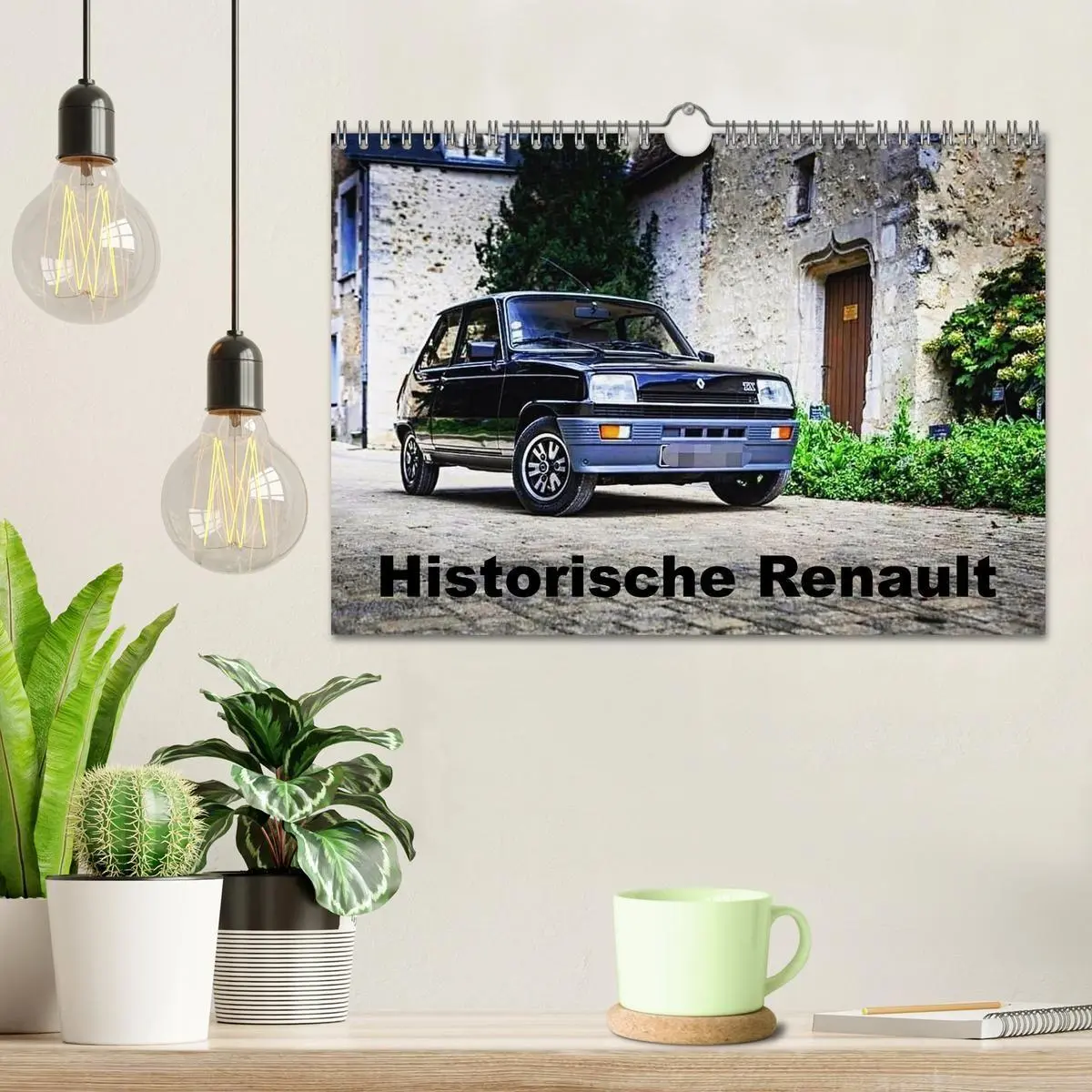 Bild: 9783516725902 | Historische Renault (Wandkalender 2026 DIN A4 quer), CALVENDO...