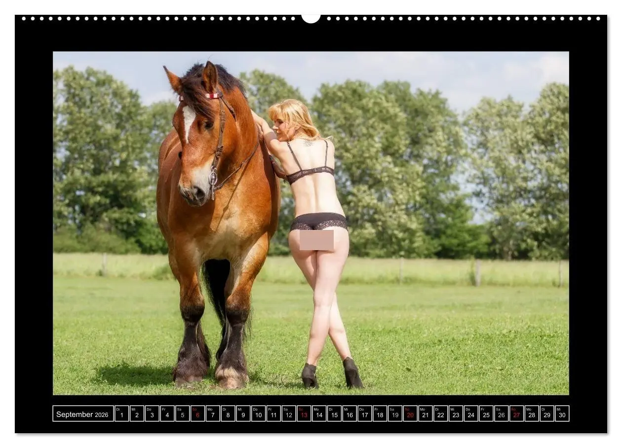Bild: 9783516079302 | Titanen Girls 2026 - erotische Frauen und starke Pferde...