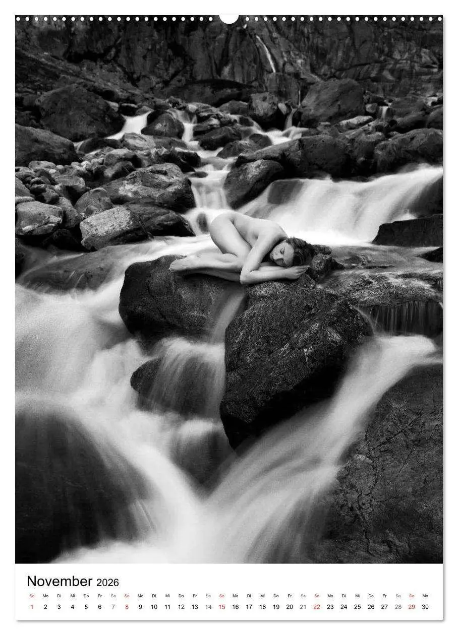 Bild: 9783516430103 | Akt am Wasserfall (hochwertiger Premium Wandkalender 2026 DIN A2...