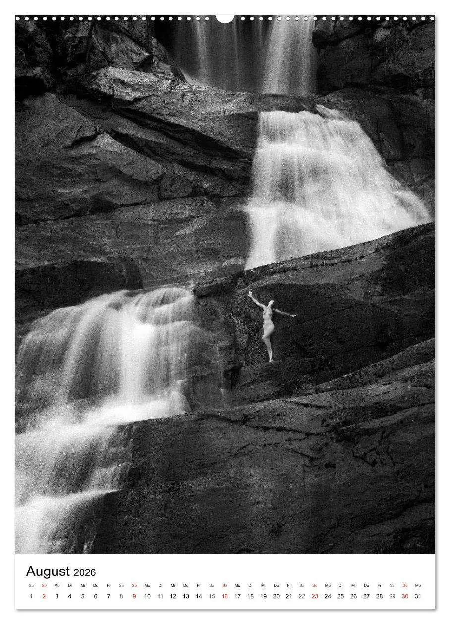 Bild: 9783516430103 | Akt am Wasserfall (hochwertiger Premium Wandkalender 2026 DIN A2...