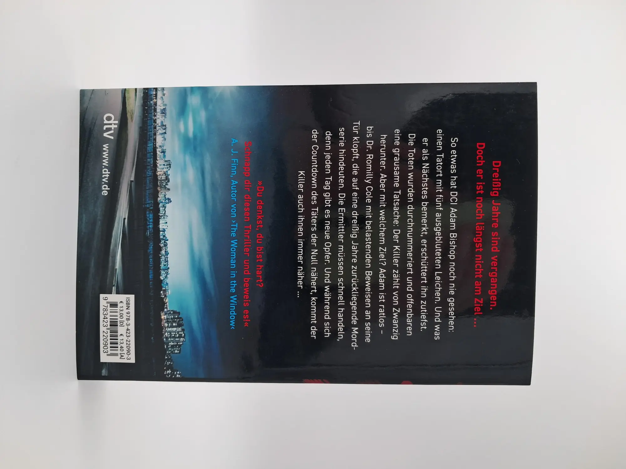 Bild: 9783423220903 | The Twenty | Sam Holland | Taschenbuch | Major Crimes Unit | 480 S.