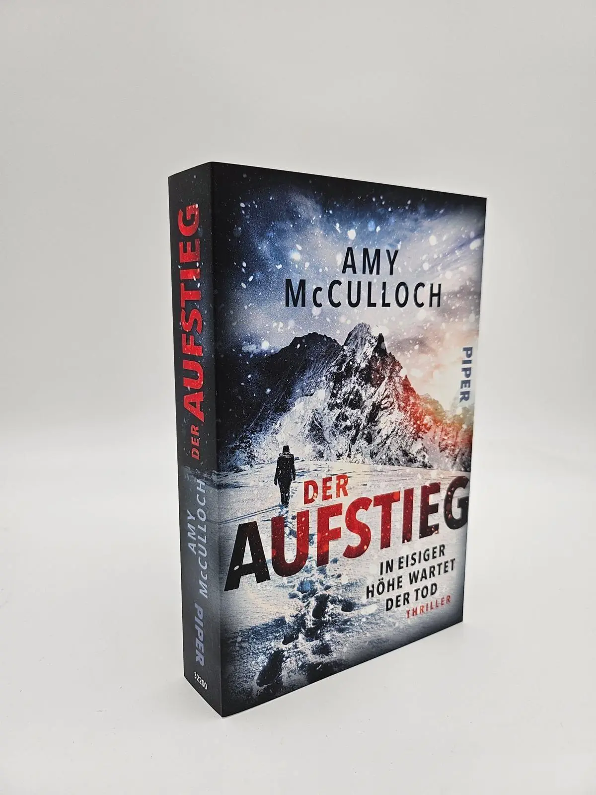 Bild: 9783492322003 | Der Aufstieg - In eisiger Höhe wartet der Tod | Amy McCulloch | Buch