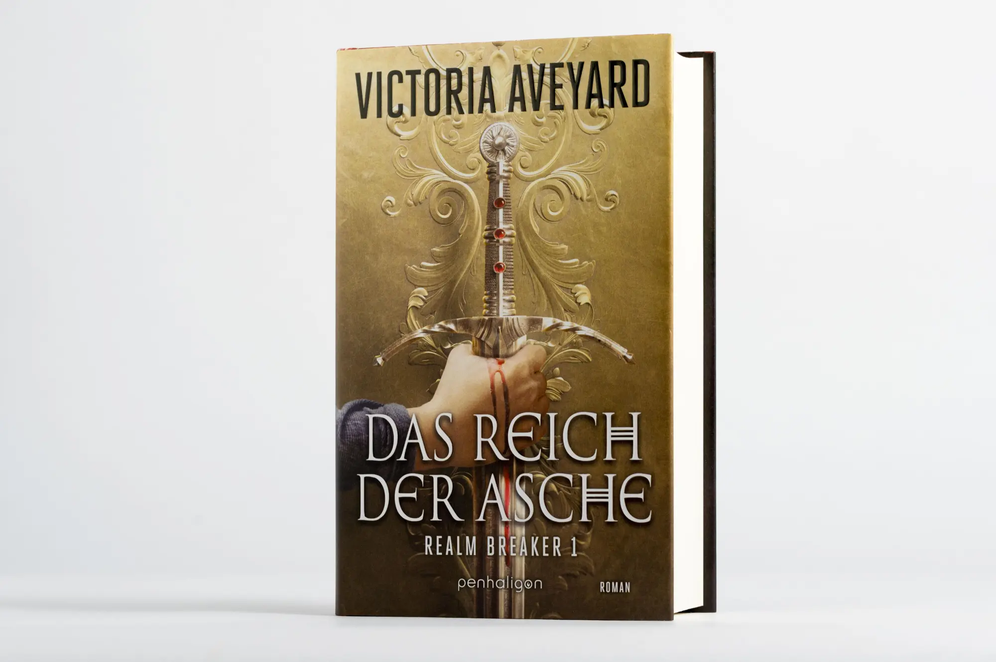 Bild: 9783764532703 | Das Reich der Asche - Realm Breaker 1 | Roman | Victoria Aveyard