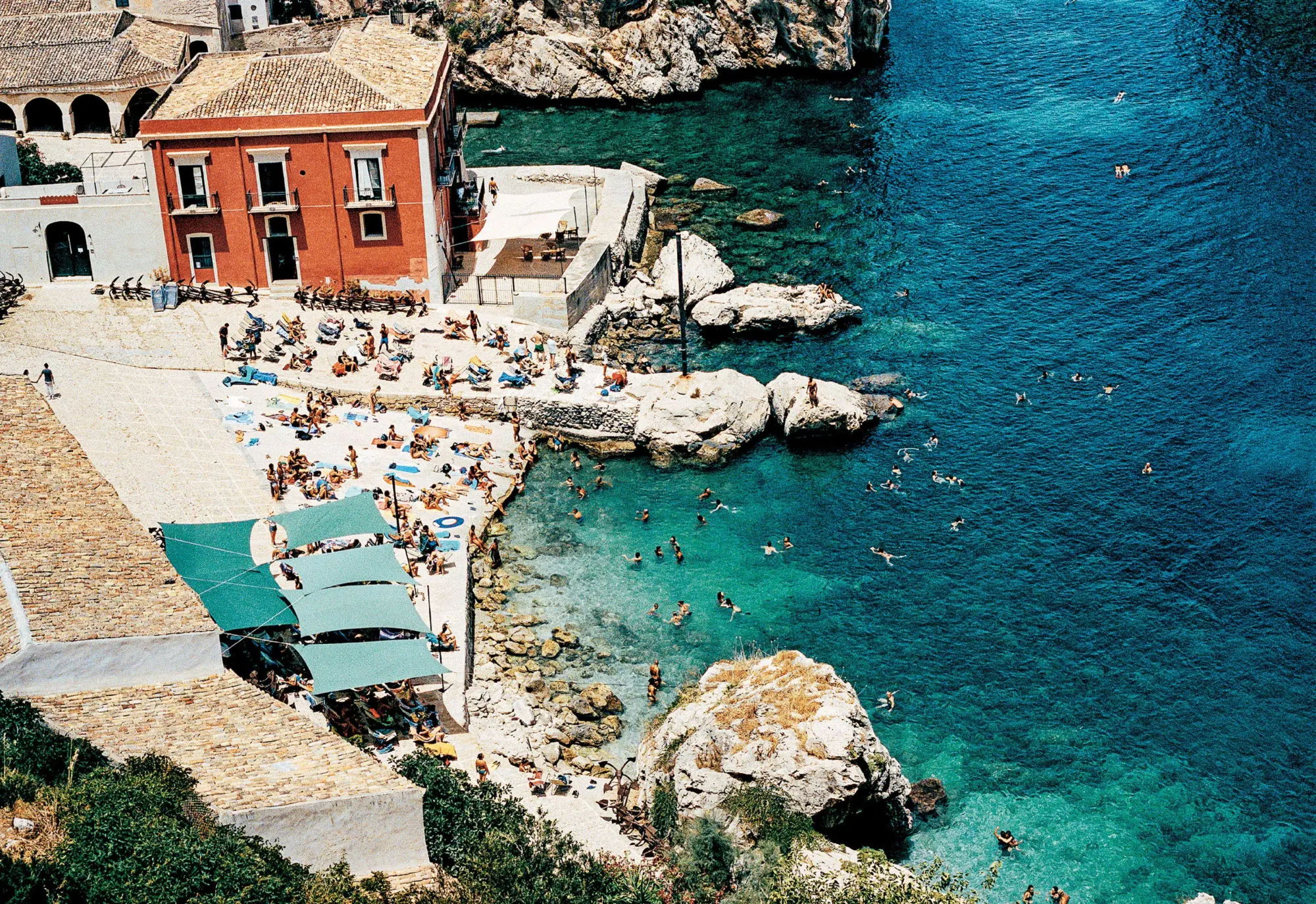 Bild: 9783038763703 | Dolce far niente | Der ewige Sommer Italiens | Lucy Laucht | Buch