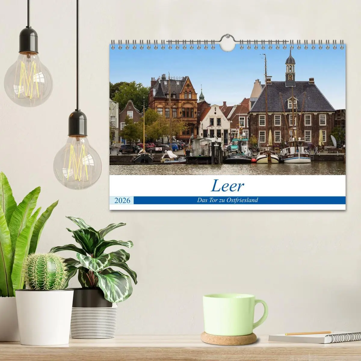 Bild: 9783457884003 | Leer - Das Tor zu Ostfriesland (Wandkalender 2026 DIN A4 quer),...
