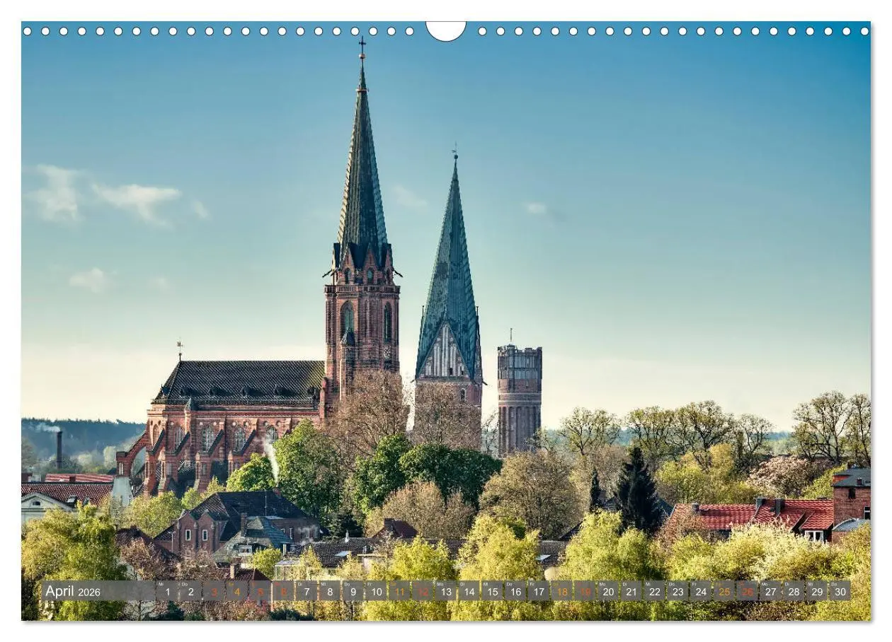 Bild: 9783457851104 | LÜNEBURG Ein- und Ausblicke von Andreas Voigt (Wandkalender 2026...