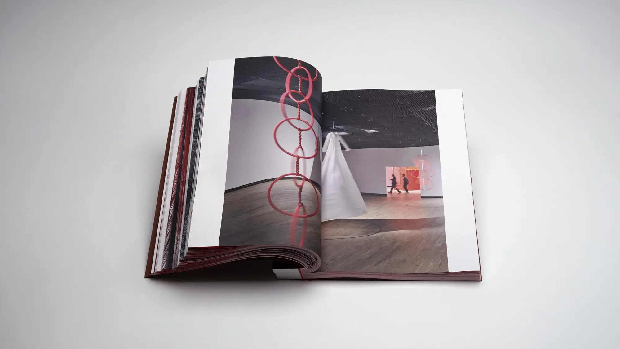 Bild: 9783969122204 | Chiharu Shiota - The Unsettled Soul | Ivana Goossen (u. a.) | Buch