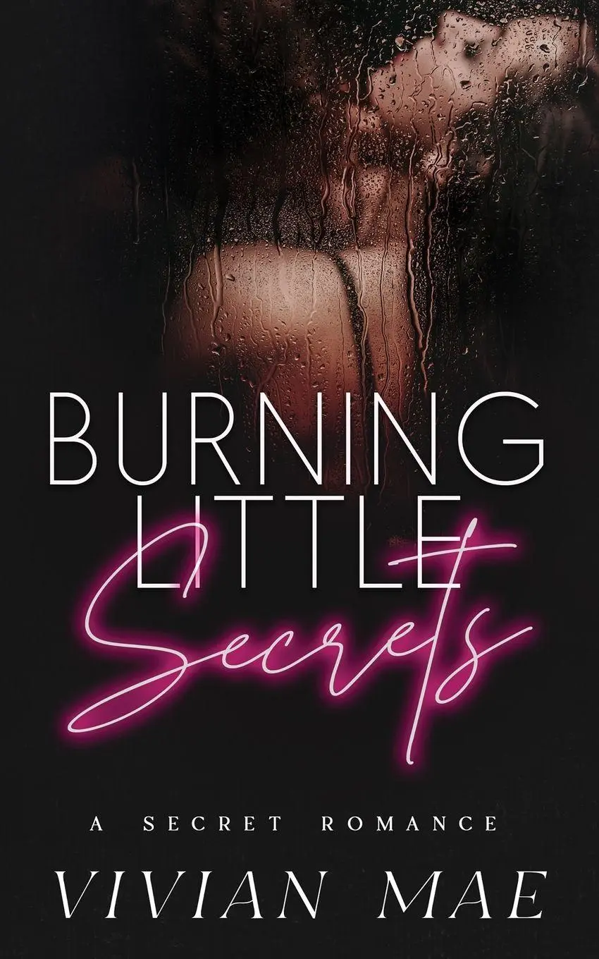 Cover: 9781736796504 | Burning Little Secrets | Vivian Mae | Taschenbuch | Englisch | 2021