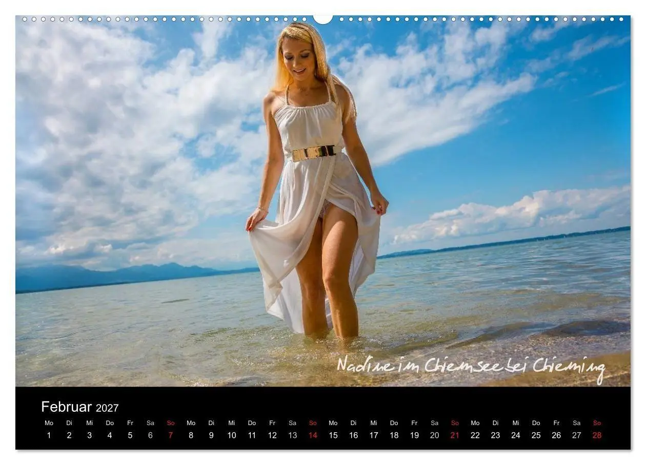 Bild: 9783594088104 | Chiemgau-Mädels (Wandkalender 2027 DIN A2 quer), CALVENDO...