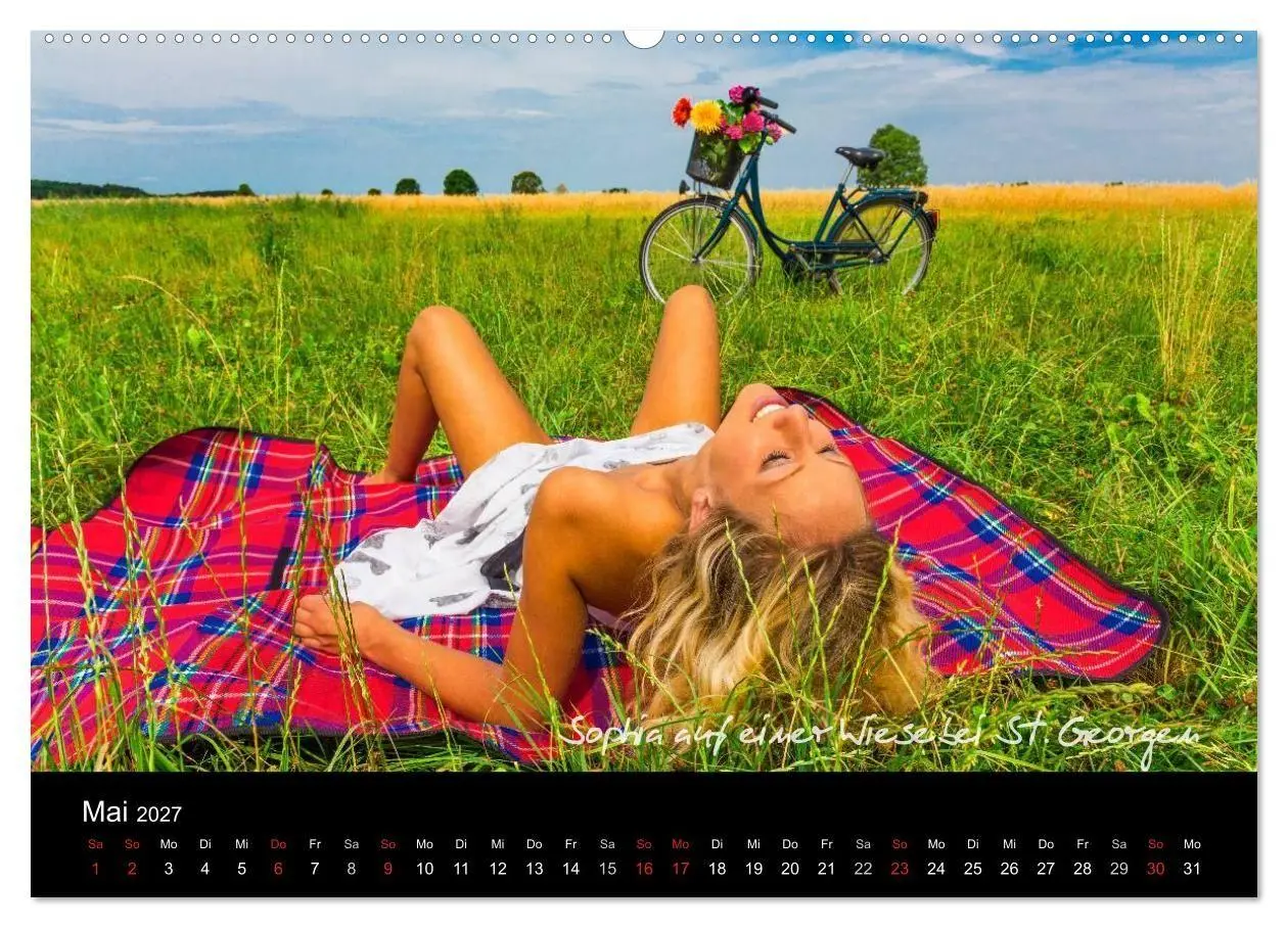 Bild: 9783594088104 | Chiemgau-Mädels (Wandkalender 2027 DIN A2 quer), CALVENDO...