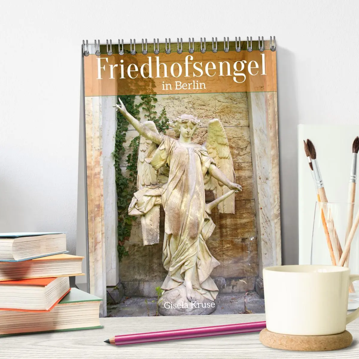 Bild: 9783516378504 | Friedhofsengel in Berlin (Tischkalender 2026 DIN A5 hoch), CALVENDO...