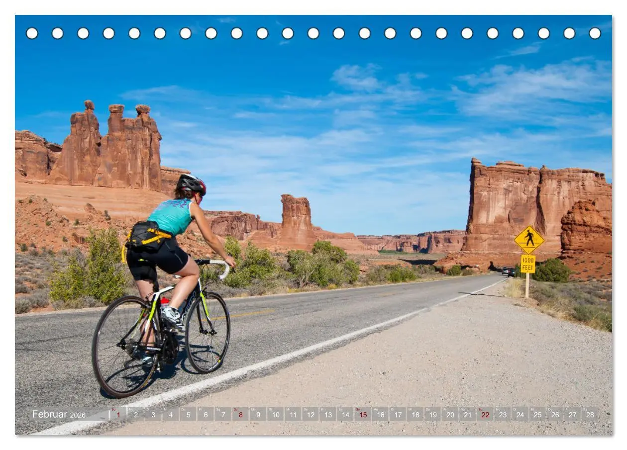 Bild: 9783457418604 | Biken - Impressionen von Rolf Dietz (Tischkalender 2026 DIN A5...