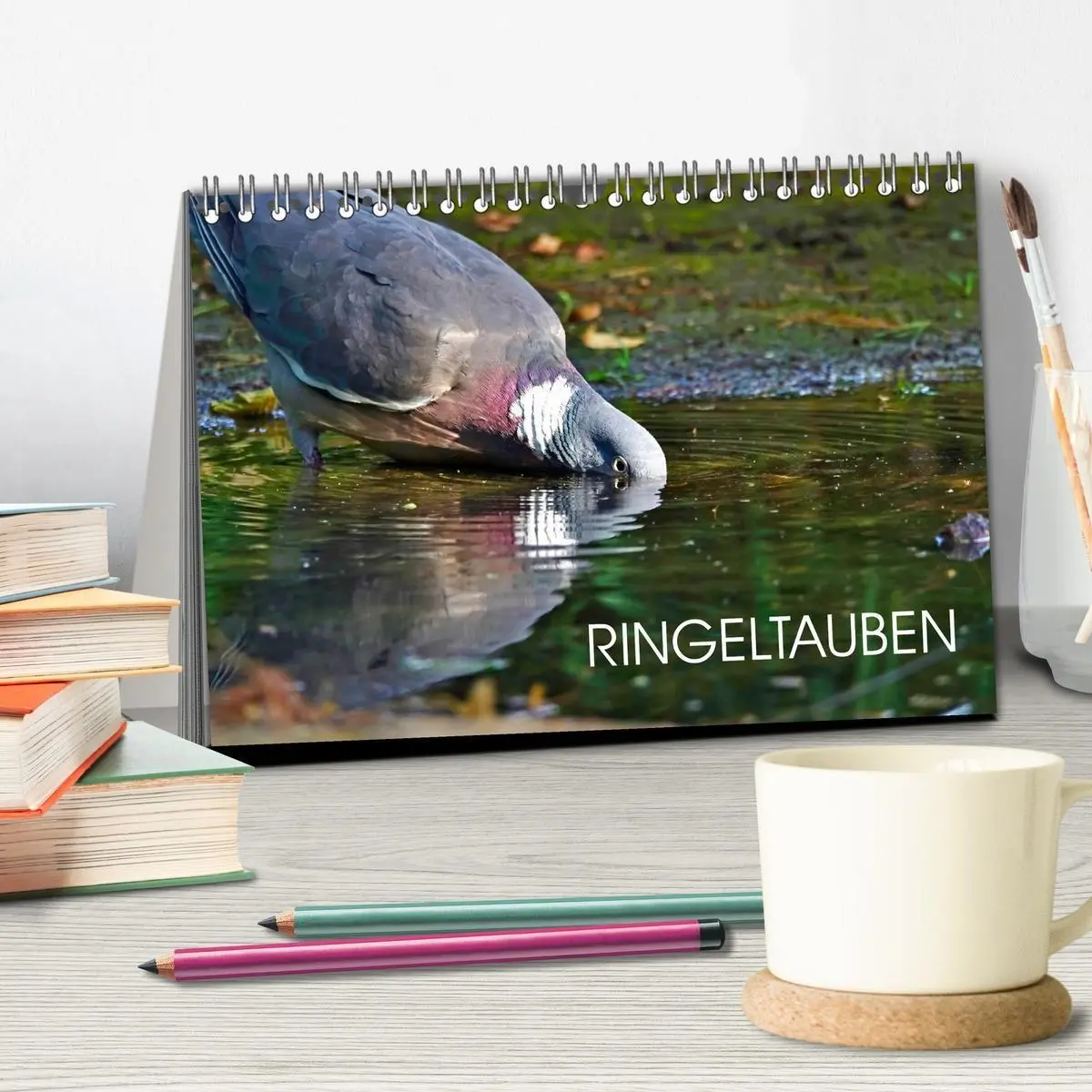 Bild: 9783569518704 | Ringeltauben (Tischkalender 2027 DIN A5 quer), CALVENDO Monatskalender
