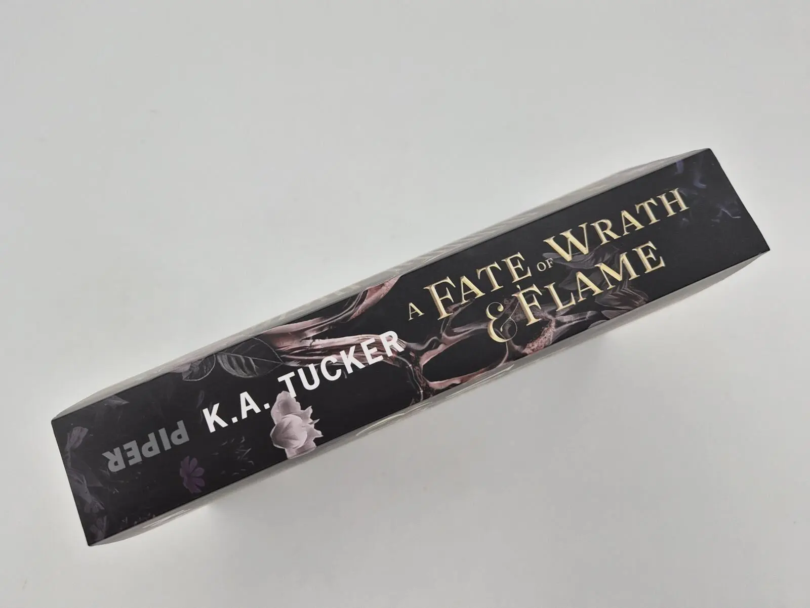 Bild: 9783492509404 | A Fate of Wrath &amp; Flame | K. A. Tucker | Taschenbuch | 592 S. | 2026