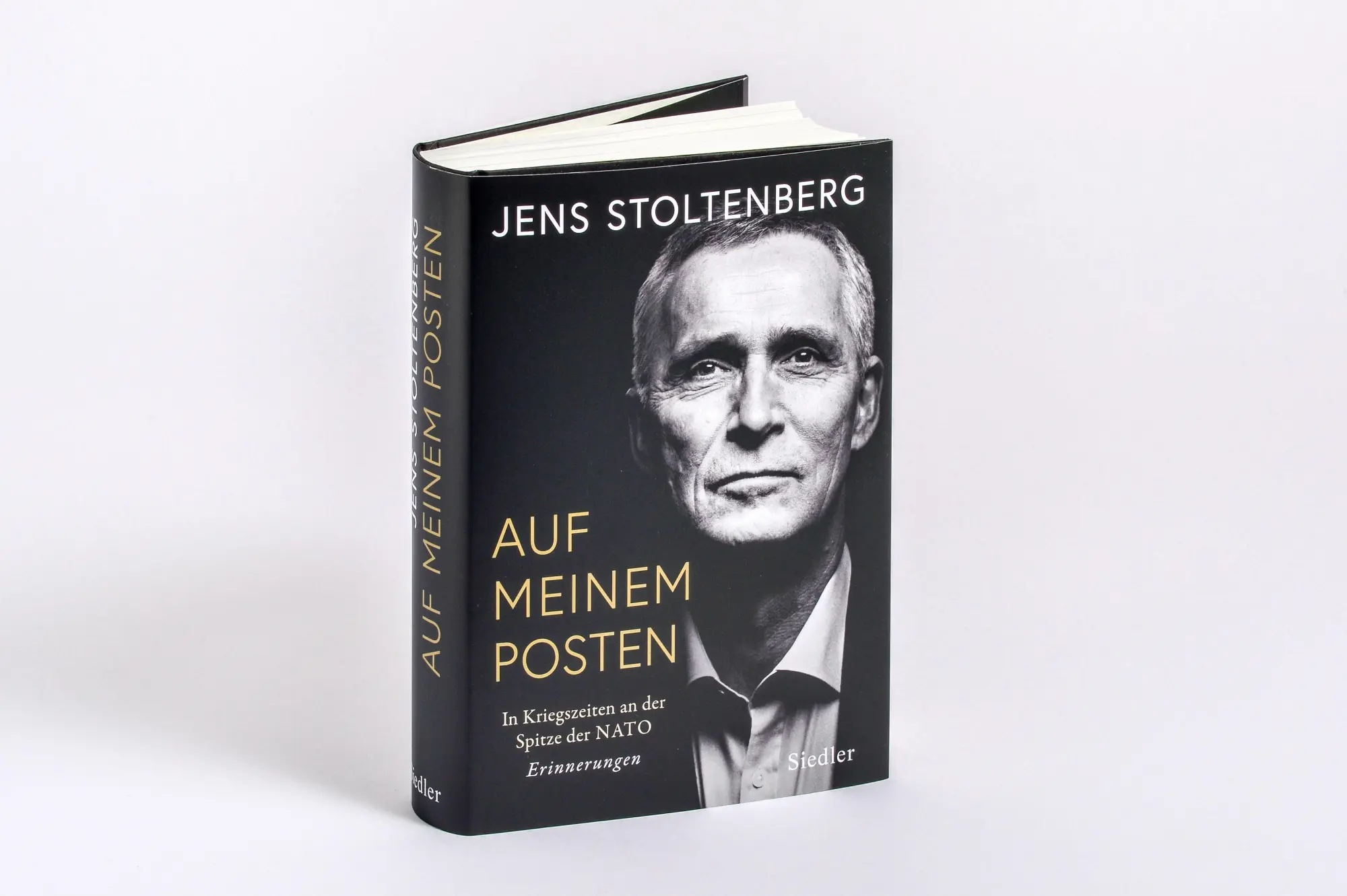 Bild: 9783827501905 | AUF MEINEM POSTEN | Jens Stoltenberg | Buch | 528 S. | Deutsch | 2025