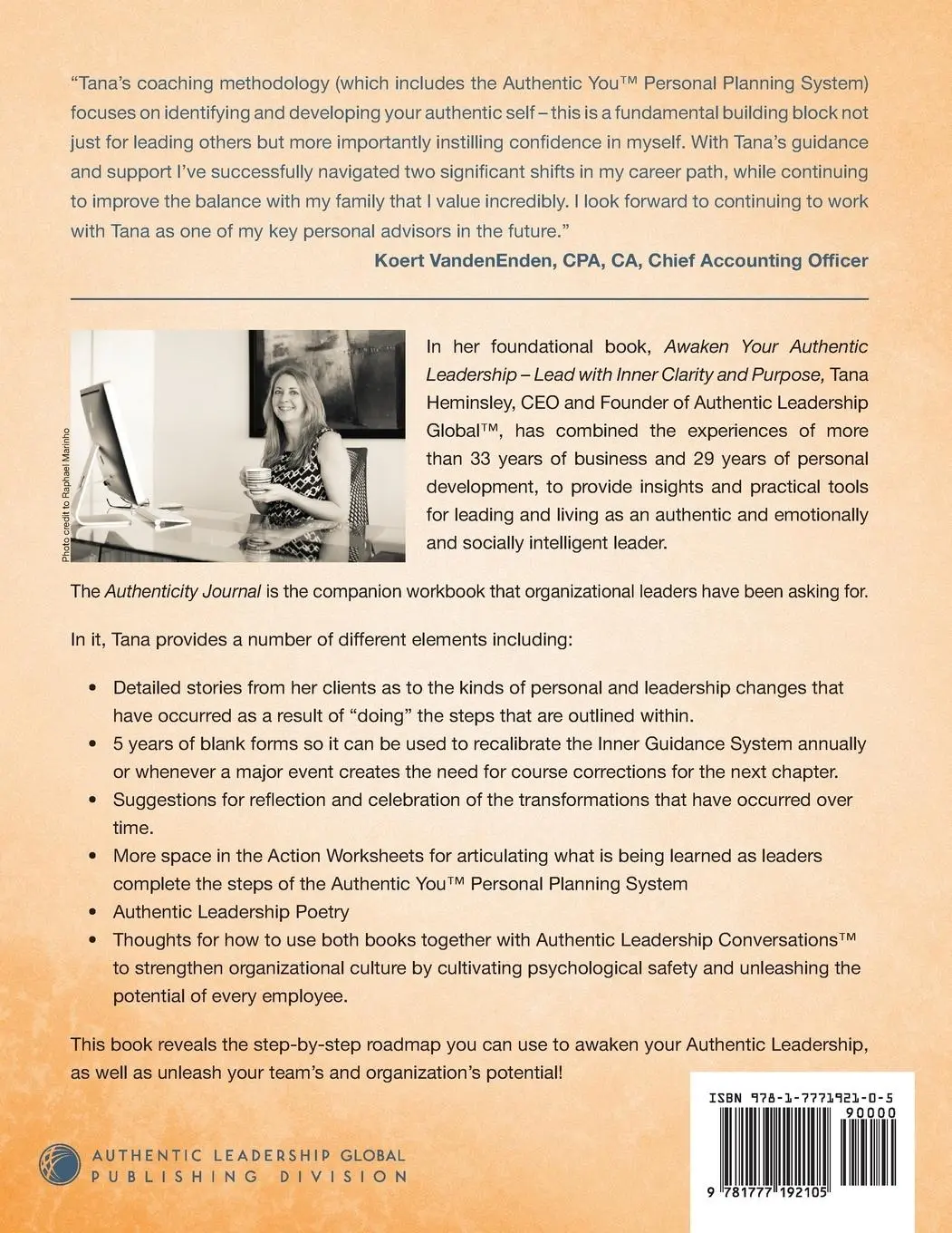Rückseite: 9781777192105 | Awaken Your Authentic Leadership - Authenticity Journal | Heminsley
