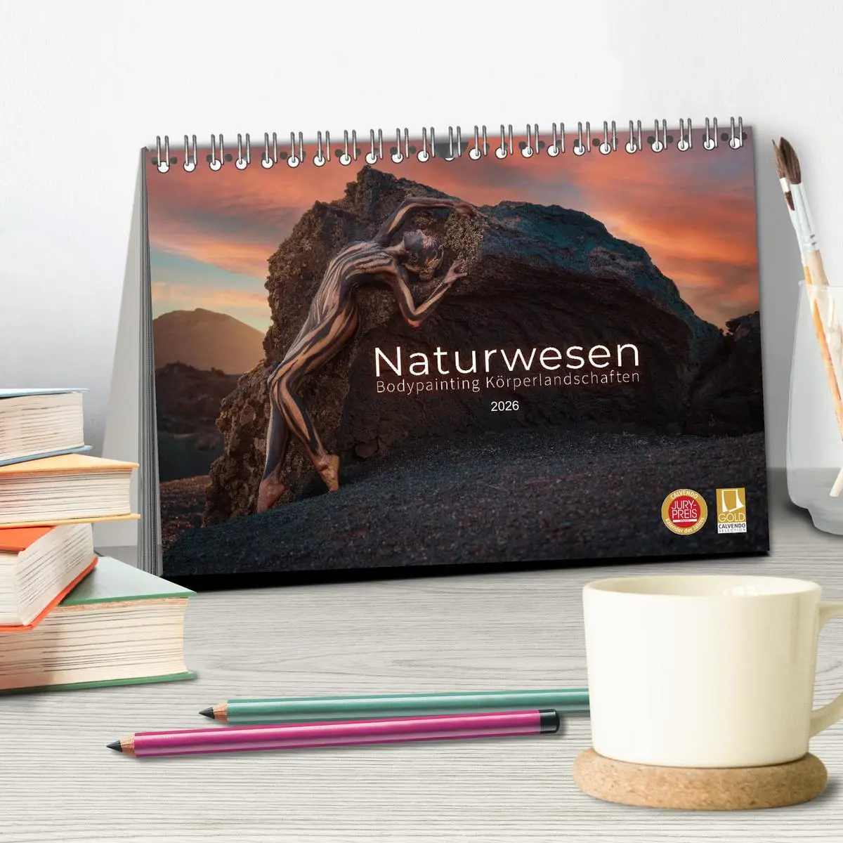 Bild: 9783457533505 | Naturwesen - Bodypainting Körperlandschaften (Tischkalender 2026...