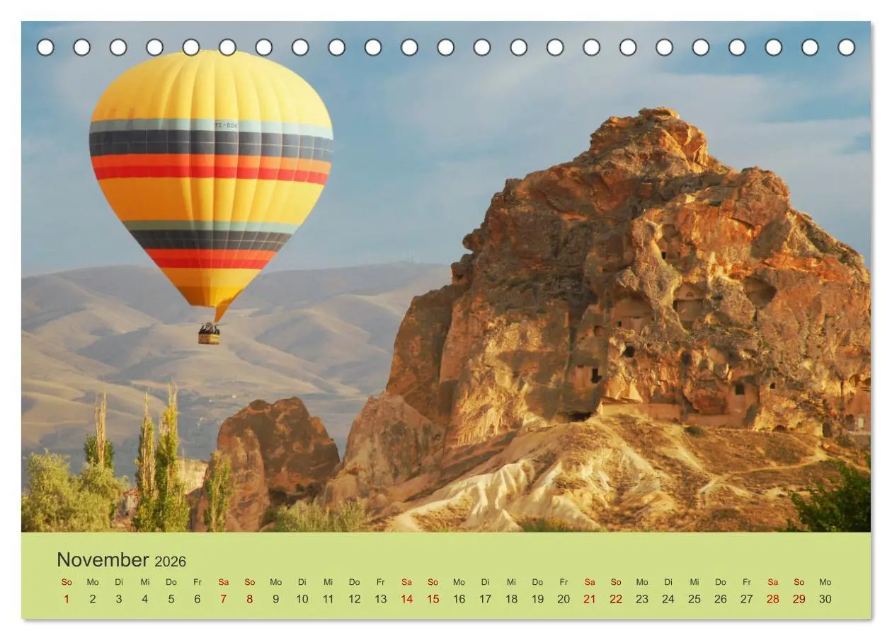 Bild: 9783457383605 | Ballonfahrt in Kappadokien (Tischkalender 2026 DIN A5 quer),...