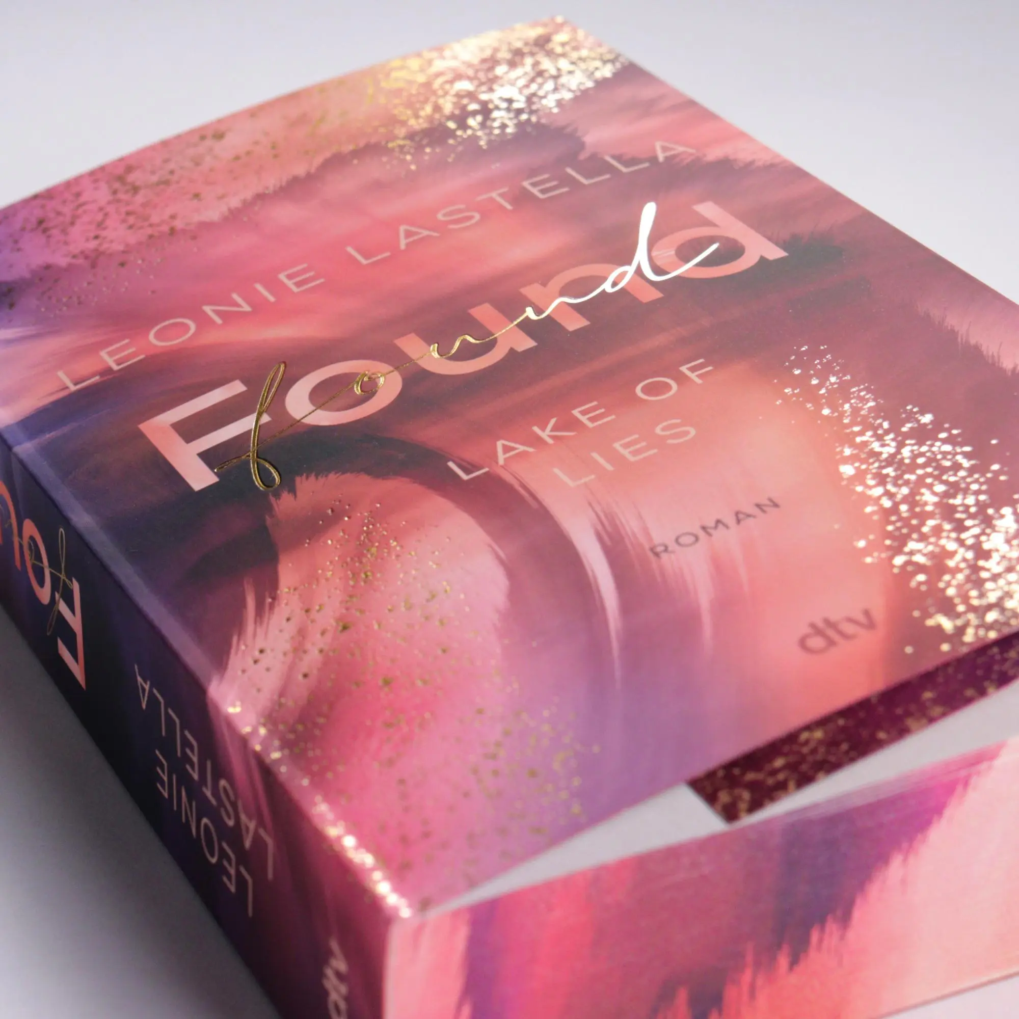 Bild: 9783423264105 | Lake of Lies - Found | Leonie Lastella | Taschenbuch | Lake of Lies
