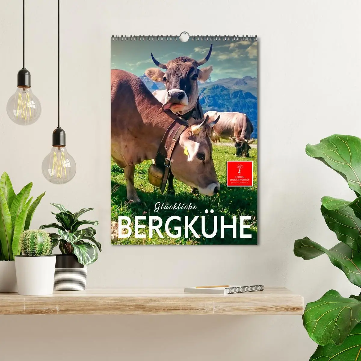 Bild: 9783516348705 | Glückliche Bergkühe (Wandkalender 2026 DIN A3 hoch), CALVENDO...