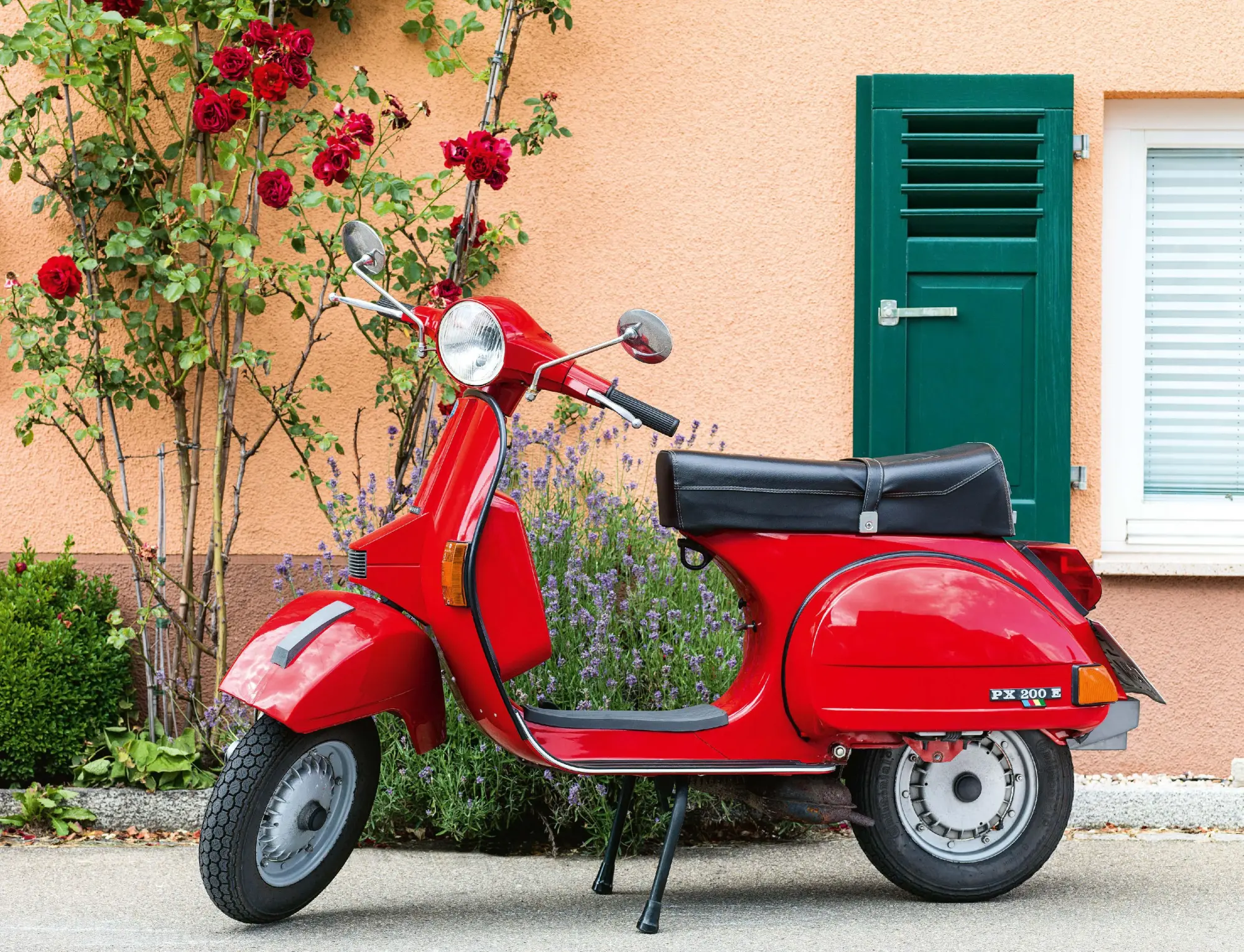 Bild: 9783690190206 | Kalender Vespa 2026 Eintragkalender | Kult-Roller Italien Wandkalender