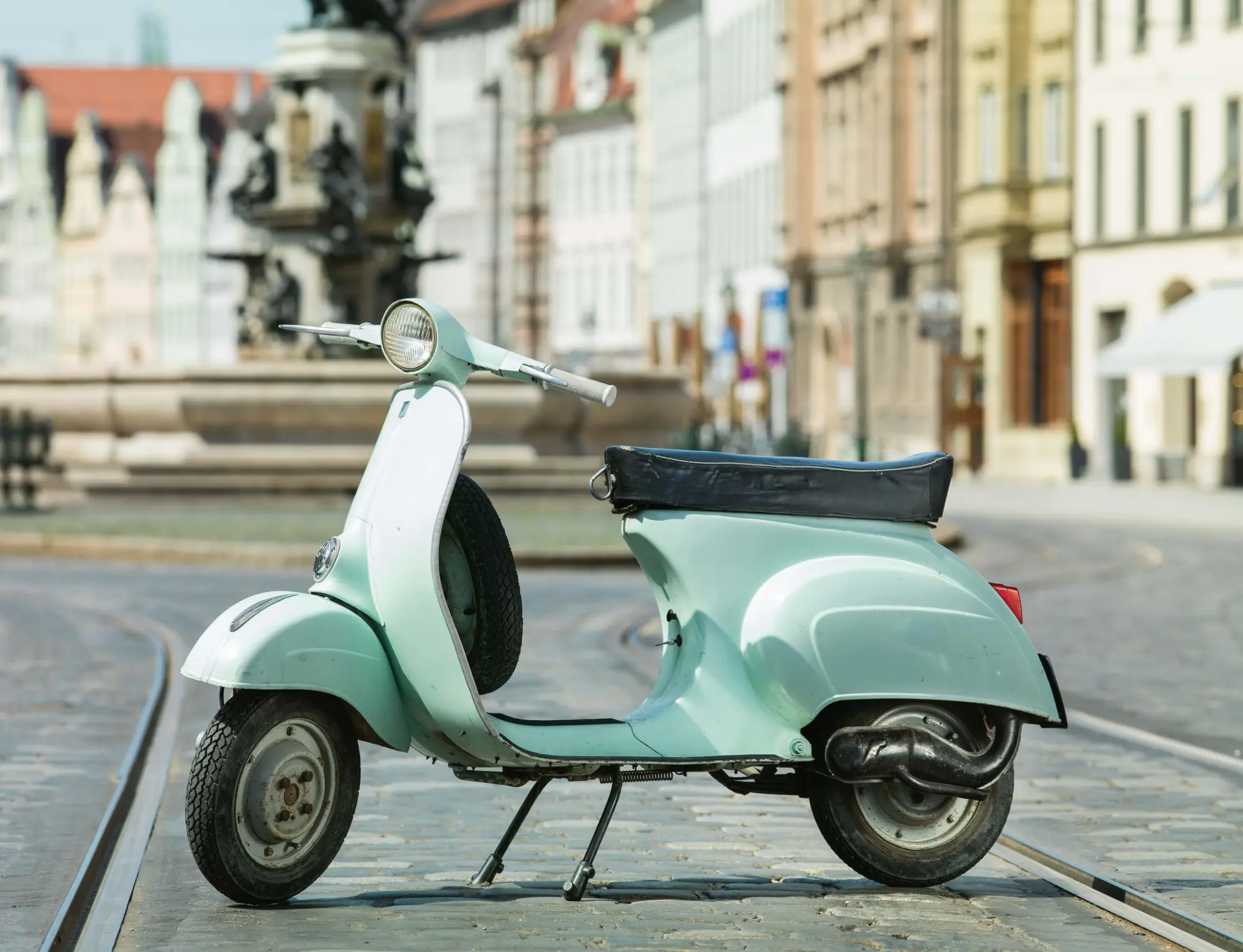 Bild: 9783690190206 | Kalender Vespa 2026 Eintragkalender | Kult-Roller Italien Wandkalender