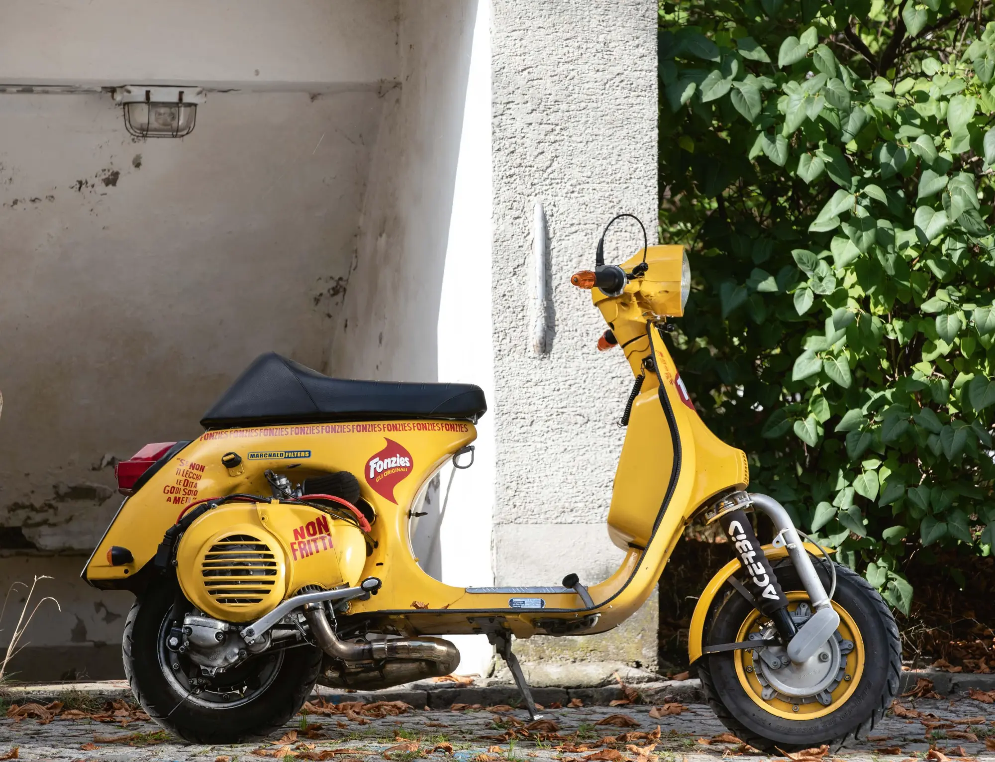 Bild: 9783690190206 | Kalender Vespa 2026 Eintragkalender | Kult-Roller Italien Wandkalender