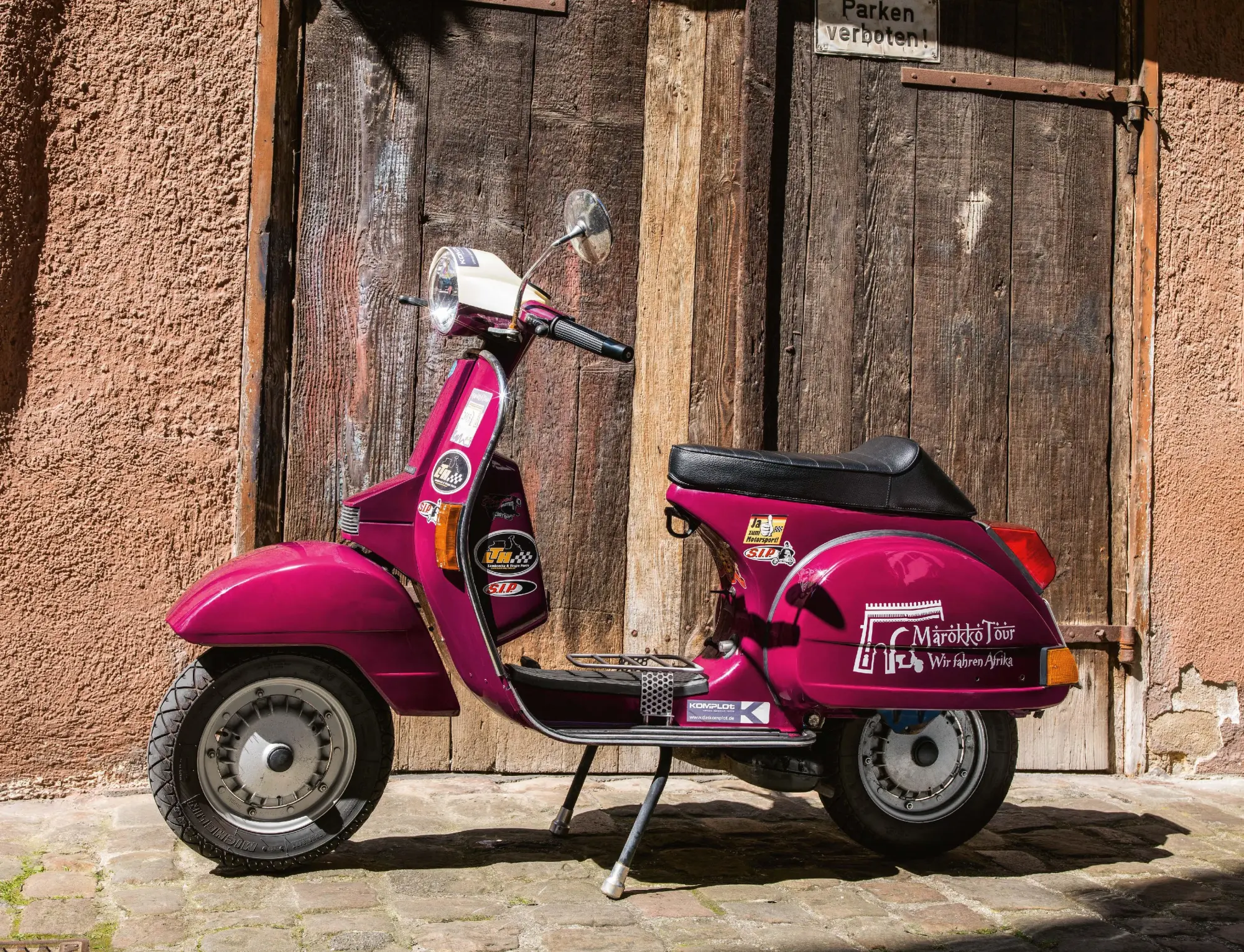 Bild: 9783690190206 | Kalender Vespa 2026 Eintragkalender | Kult-Roller Italien Wandkalender