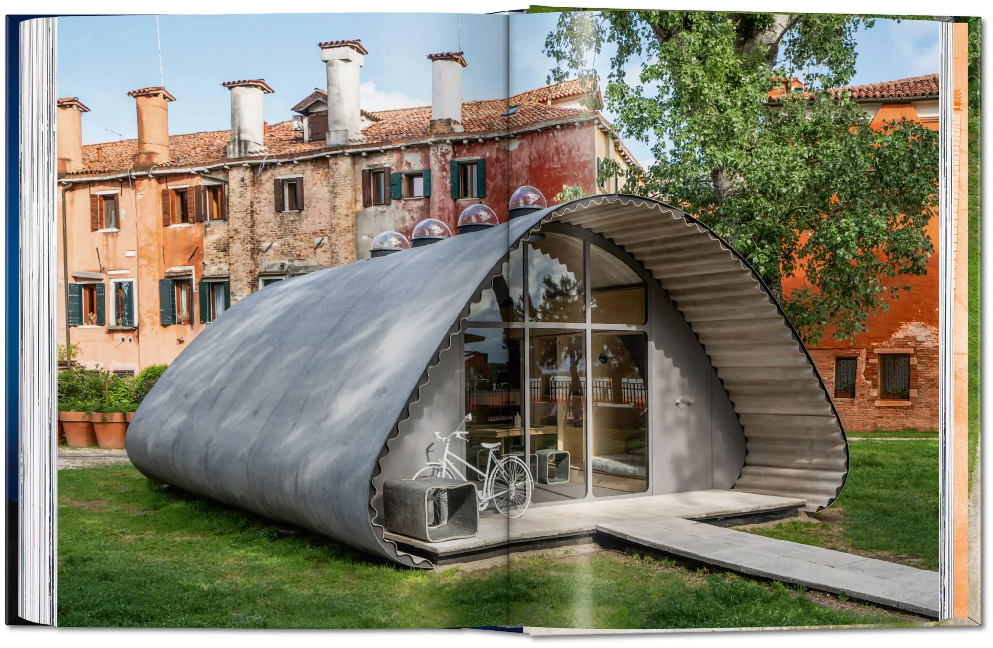 Bild: 9783754404706 | Prefab Houses | 45th Ed. | Arnt Cobbers (u. a.) | Buch | 45th Edition