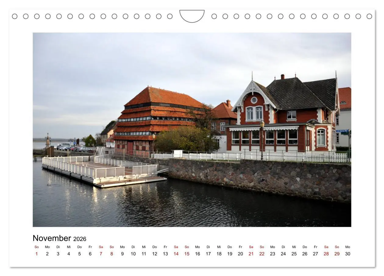 Bild: 9783457895306 | Neustadt in Holstein - Charmante Stadt am Meer (Wandkalender 2026...