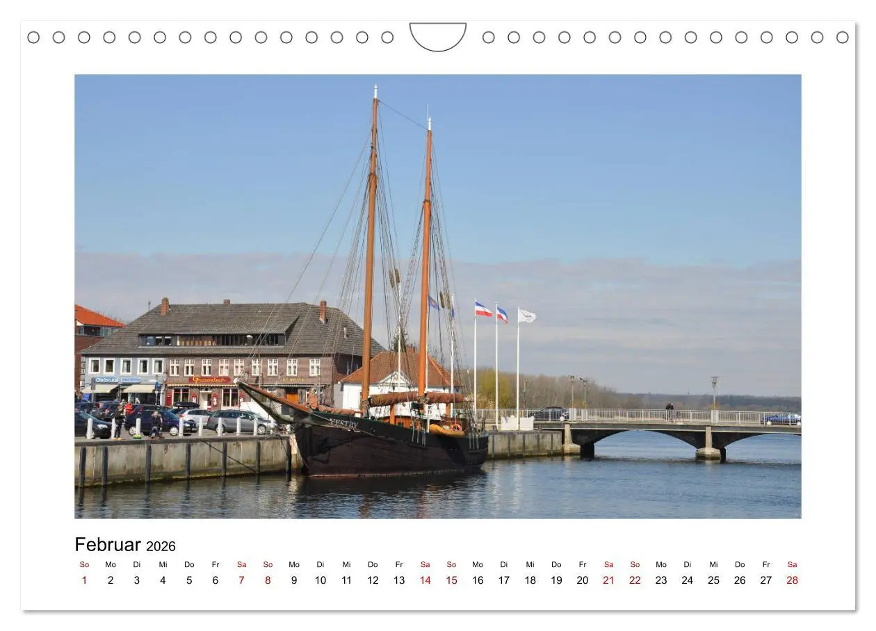 Bild: 9783457895306 | Neustadt in Holstein - Charmante Stadt am Meer (Wandkalender 2026...