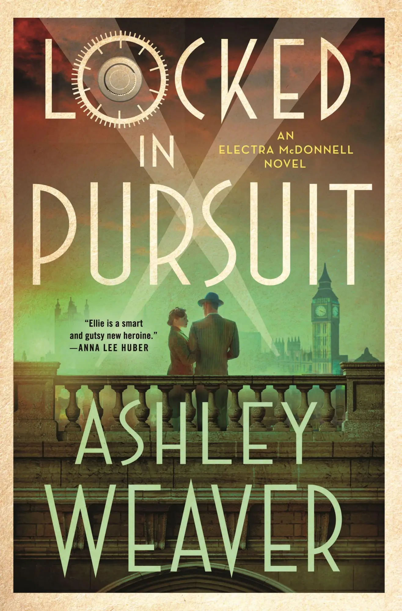Cover: 9781250885906 | Locked in Pursuit | An Electra McDonnell Novel | Ashley Weaver | Buch