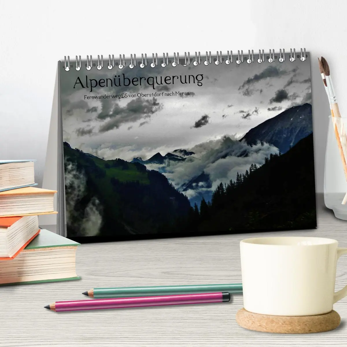 Bild: 9783516187106 | Alpenüberquerung (Tischkalender 2026 DIN A5 quer), CALVENDO...