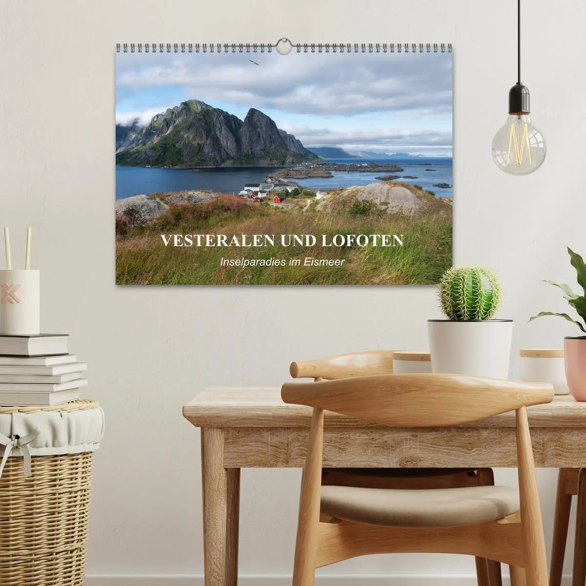Bild: 9783457878606 | VESTERALEN UND LOFOTEN - Inselparadies im Eismeer (Wandkalender...